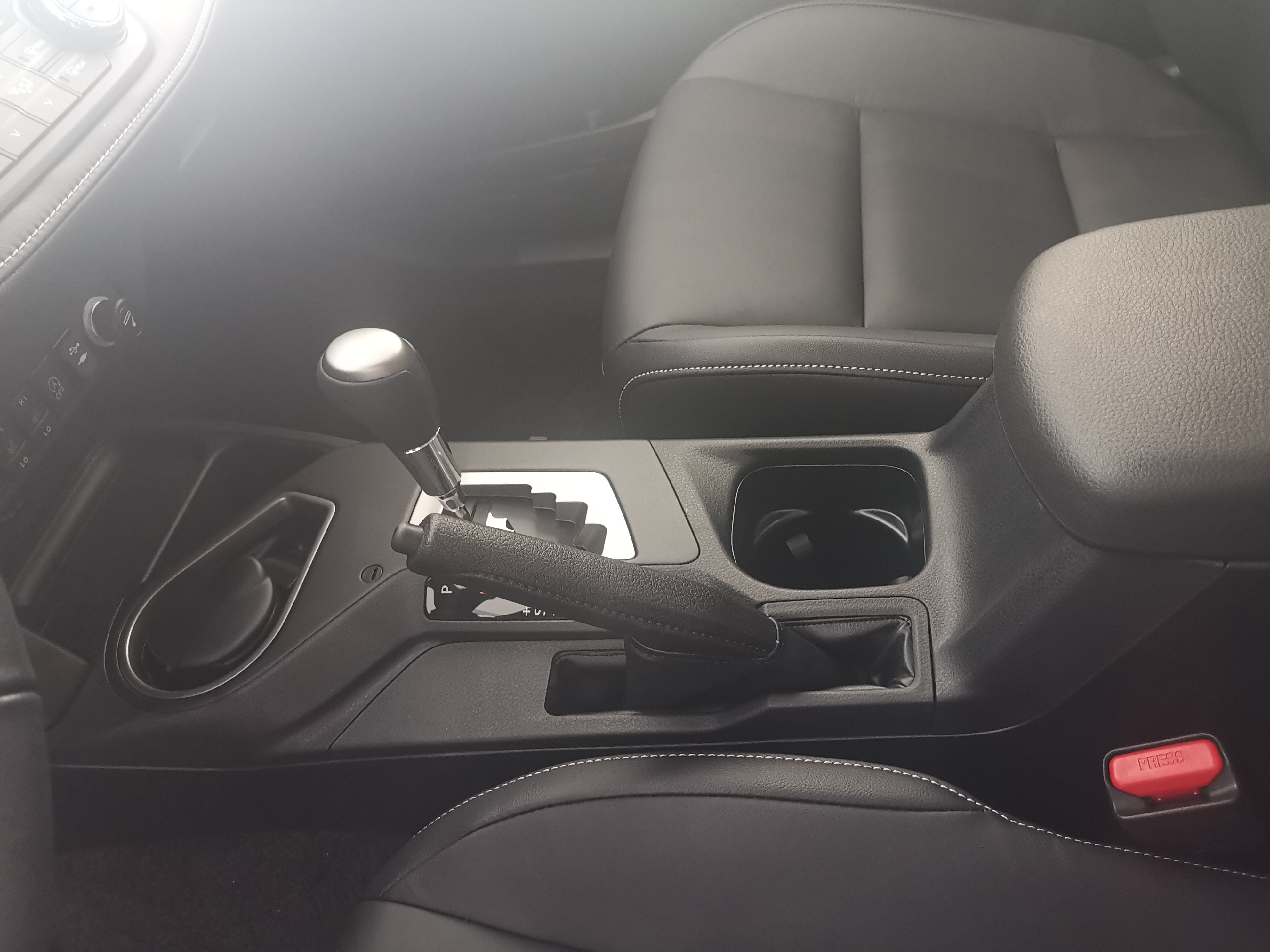 24款荣放车主真实感受,荣放提车真实感受