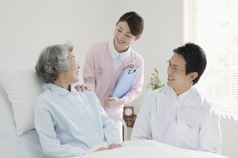 走进医专||按摩师?推拿师?NO!我们是康复治疗师(漫画版)