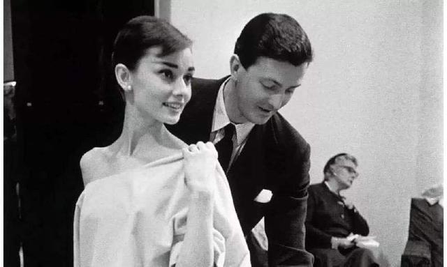 友情之上爱情之下的关系如何保持,世上有一种感情胜过爱情和友情