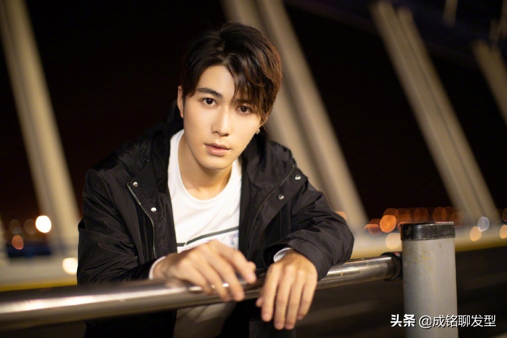 鏉庢槗宄拌敗寰愬潳鍒樻捣,鏉庢槗宄拌敗寰愬潳涓垎