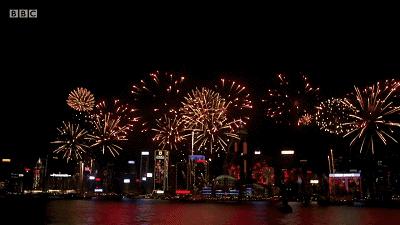 今年三十不看春晚,看看这几部过年纪录片