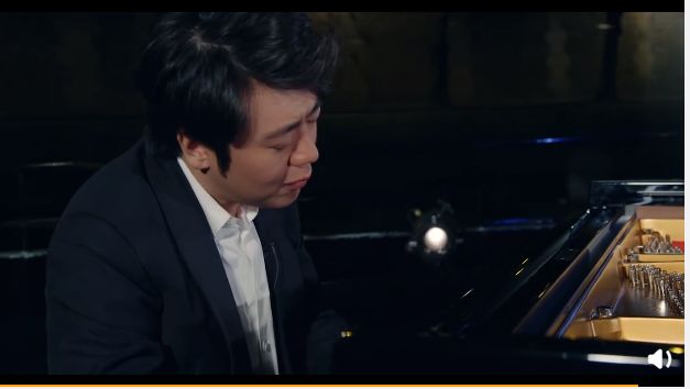 吉娜被吐槽,吉娜冰雪奇缘2唱歌