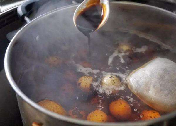 卤水越卤越黑怎么回事,卤水越来越咸怎么办