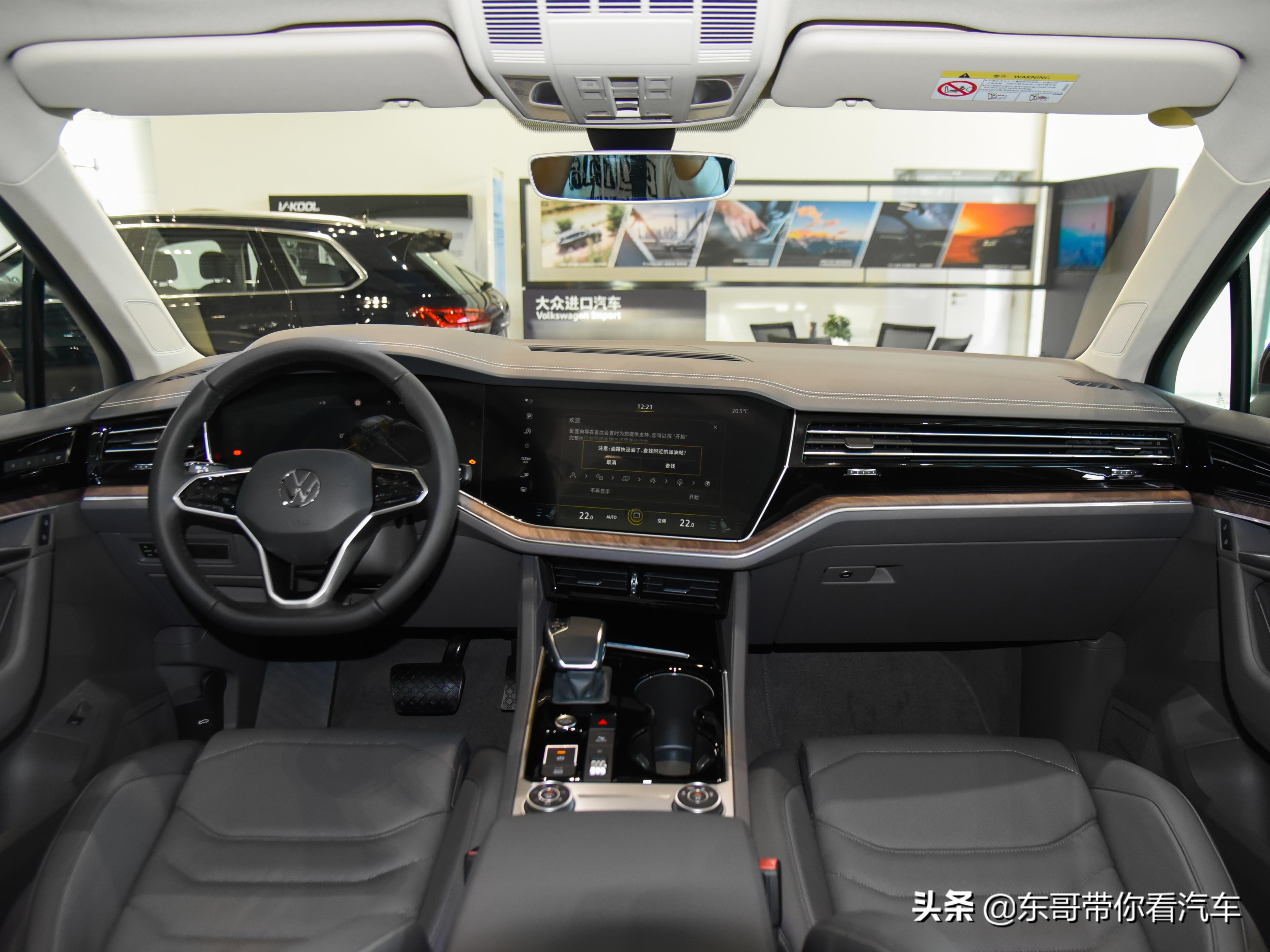 新款大众途锐3.0v6顶配驾驶体验,进口大众途锐2024款全新一代