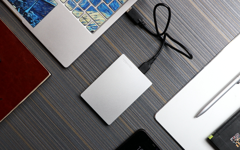 西部数据和东芝的移动硬盘哪个好,东芝移动硬盘各系列区别