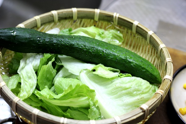 黑胡椒油醋汁大虾沙拉,黑胡椒酱汁虾做法