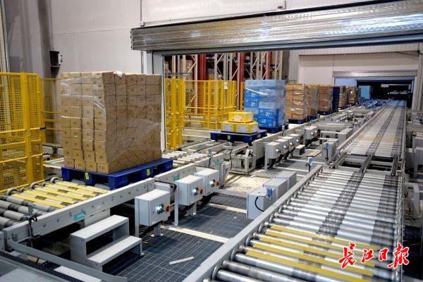 接单48小时内出货,接单后只有十分钟配送时间