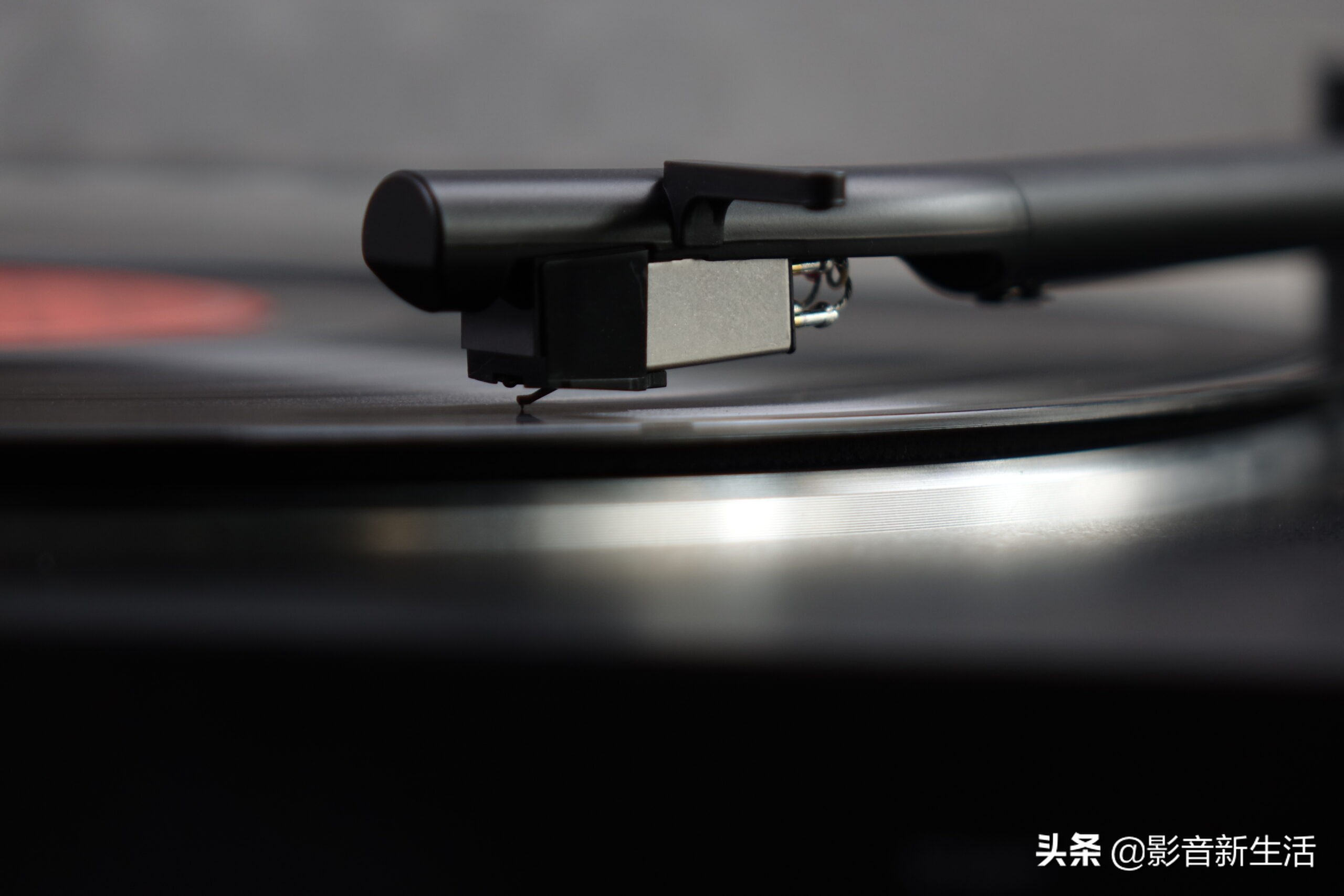 “摆脱繁琐的连接”SonyPS-LX310BT黑胶唱片机