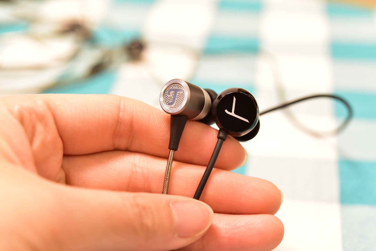 森海与拜亚谁的低频好,森海塞尔cx300和cx300ii