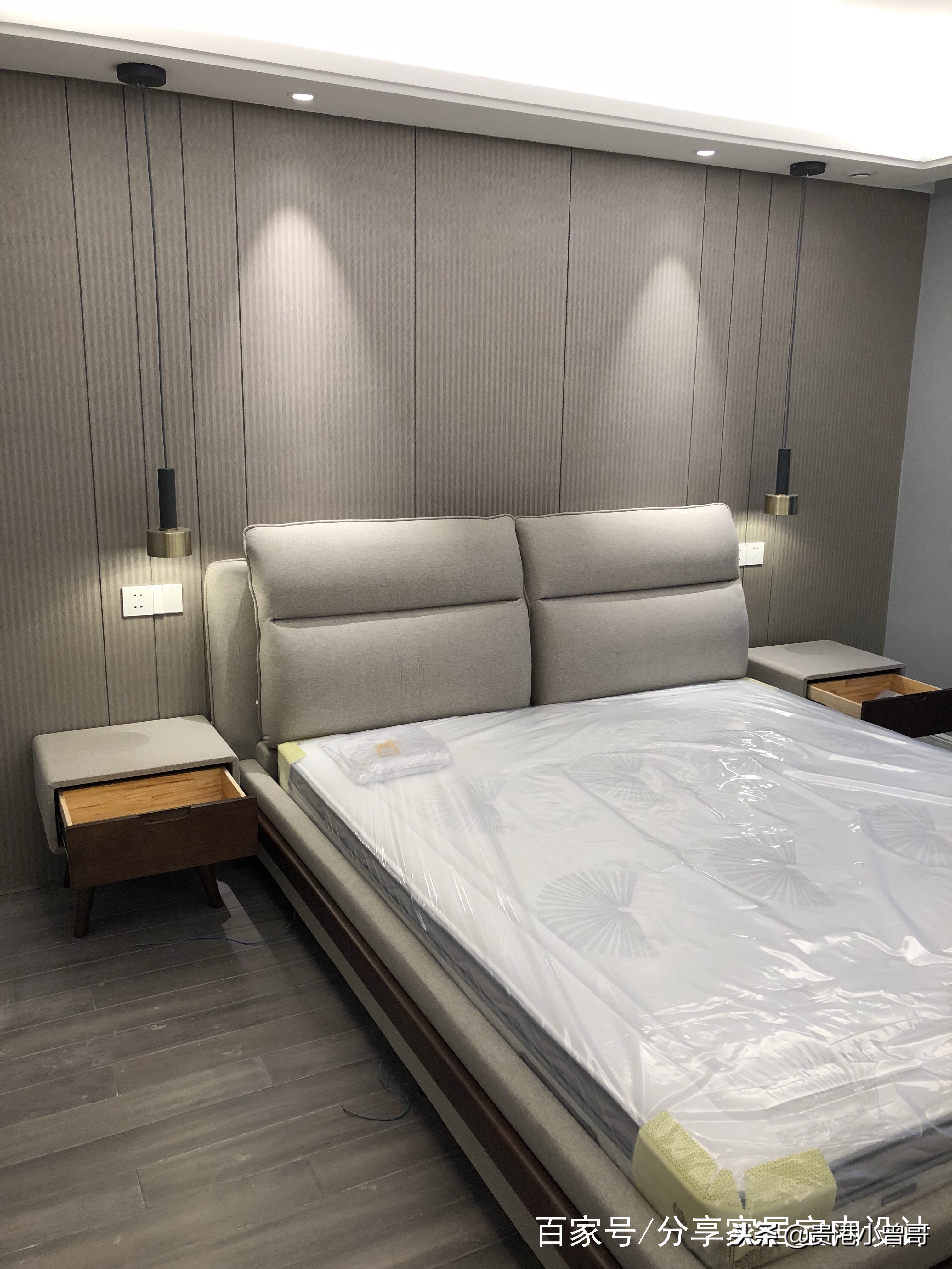 四个月装修完工实景,木板做电视墙装修效果图