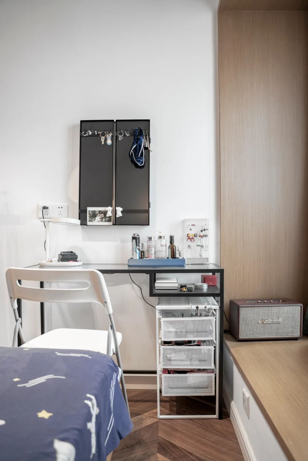 佛山女子与男友、男友妈弟住76㎡，养一猫还要工作室，装修绝了