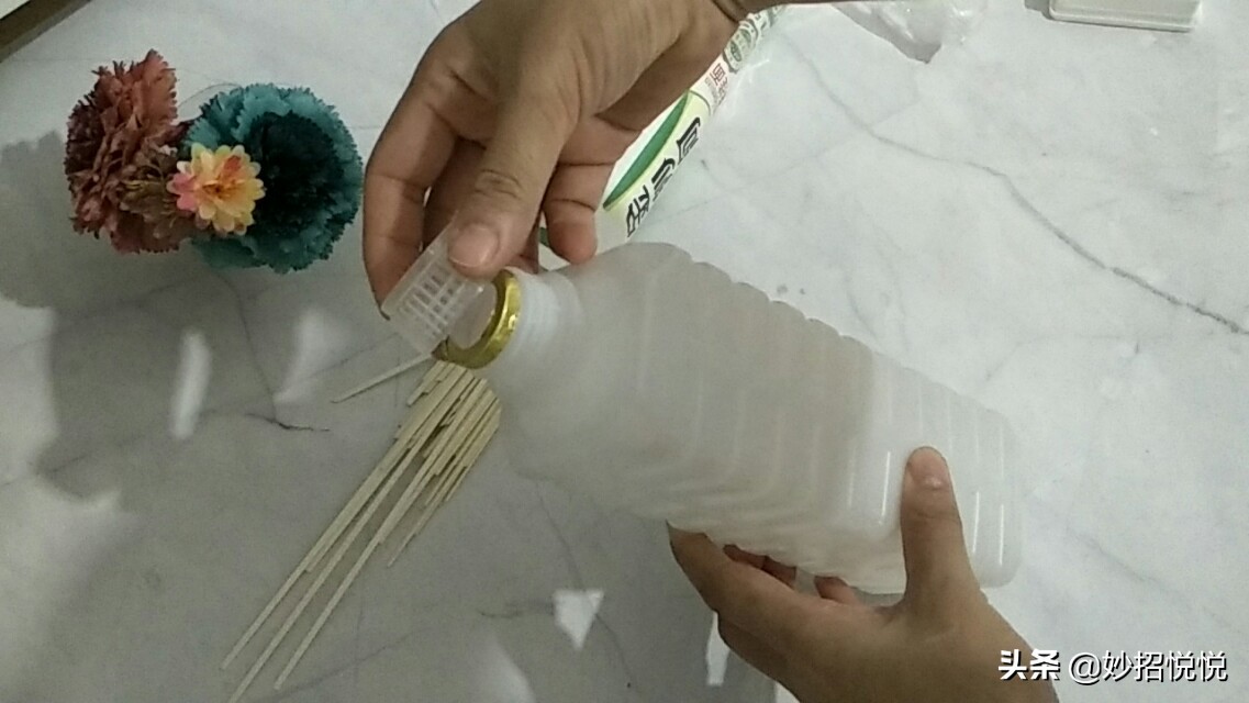 长虫子的面还可以吃吗,长虫的面条还能吃吗