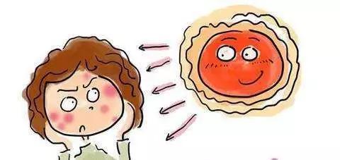 使用化妆品后脸过敏发红,使用化妆品过敏还能继续使用吗