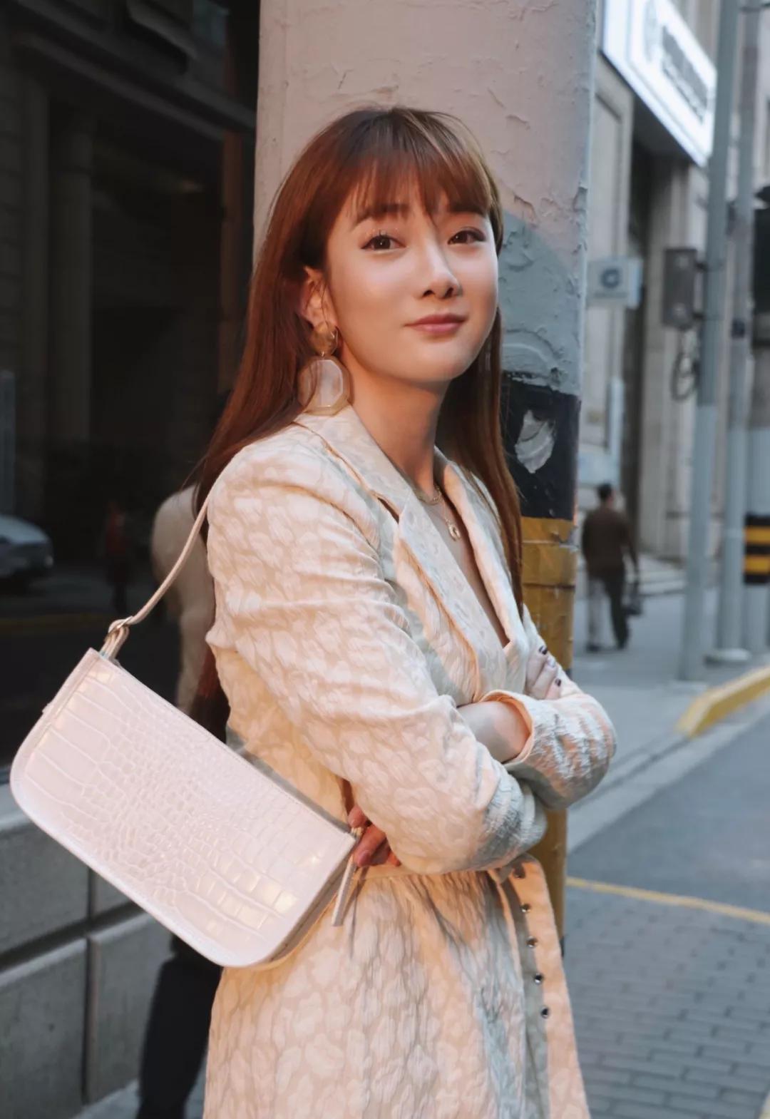 值得入手千元的包包,最值得买的十款轻奢包