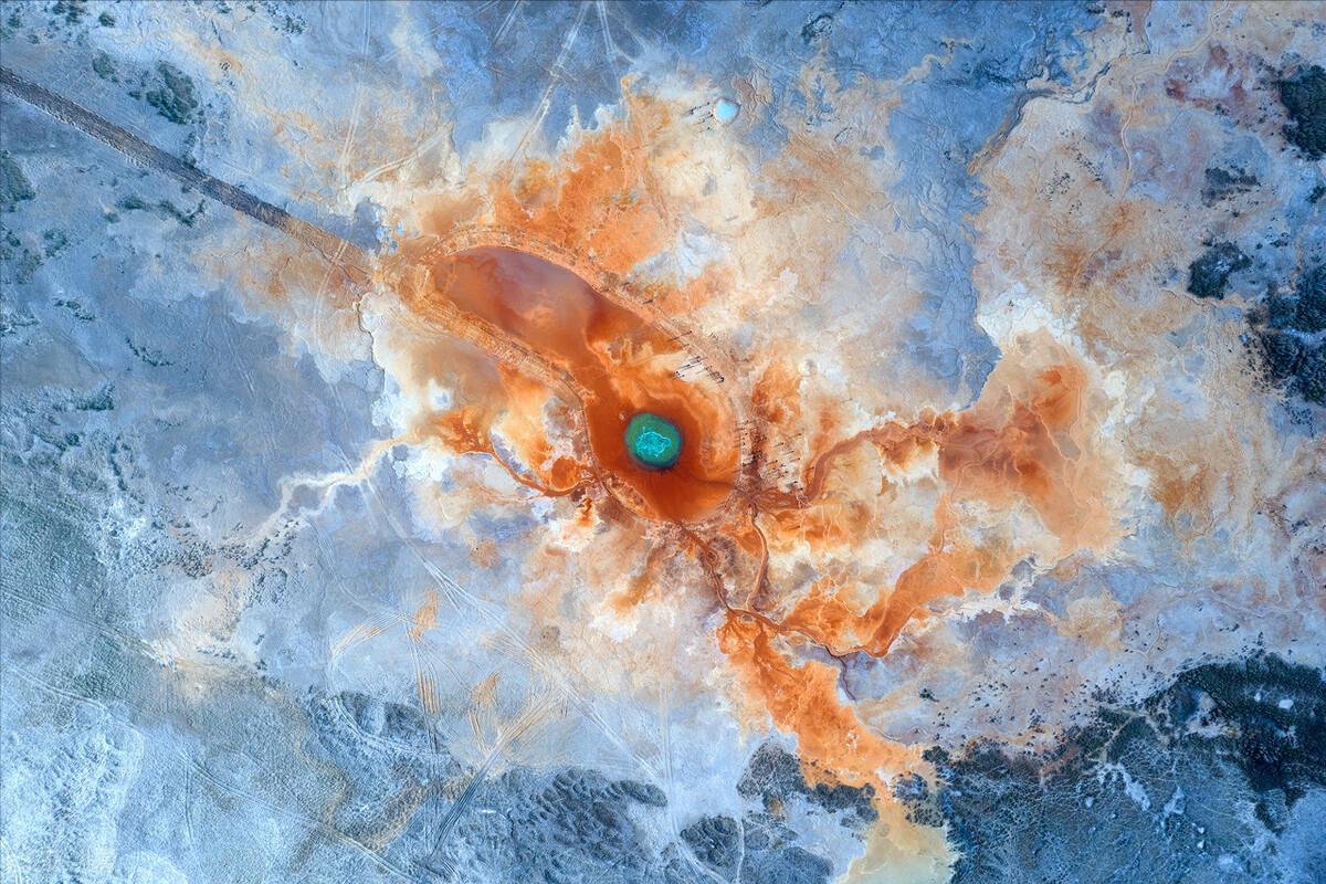 青海恶魔之眼航拍,青海恶魔之眼形成的原因