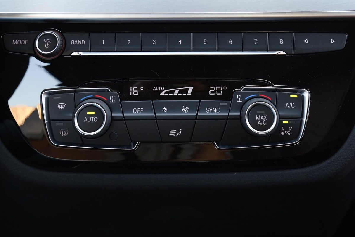 宝马1系启动空调就自动打开,宝马1系空调为什么自动启动