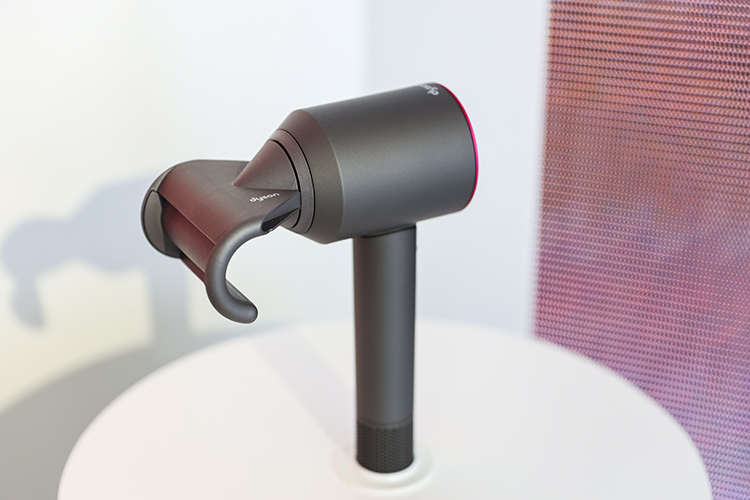 三千多买戴森吹风机,一千块的戴森吹风机是真的吗