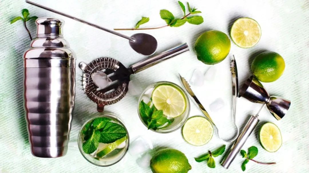 十大好喝的鸡尾酒推荐,冬天来了喝这几款鸡尾酒最尽兴