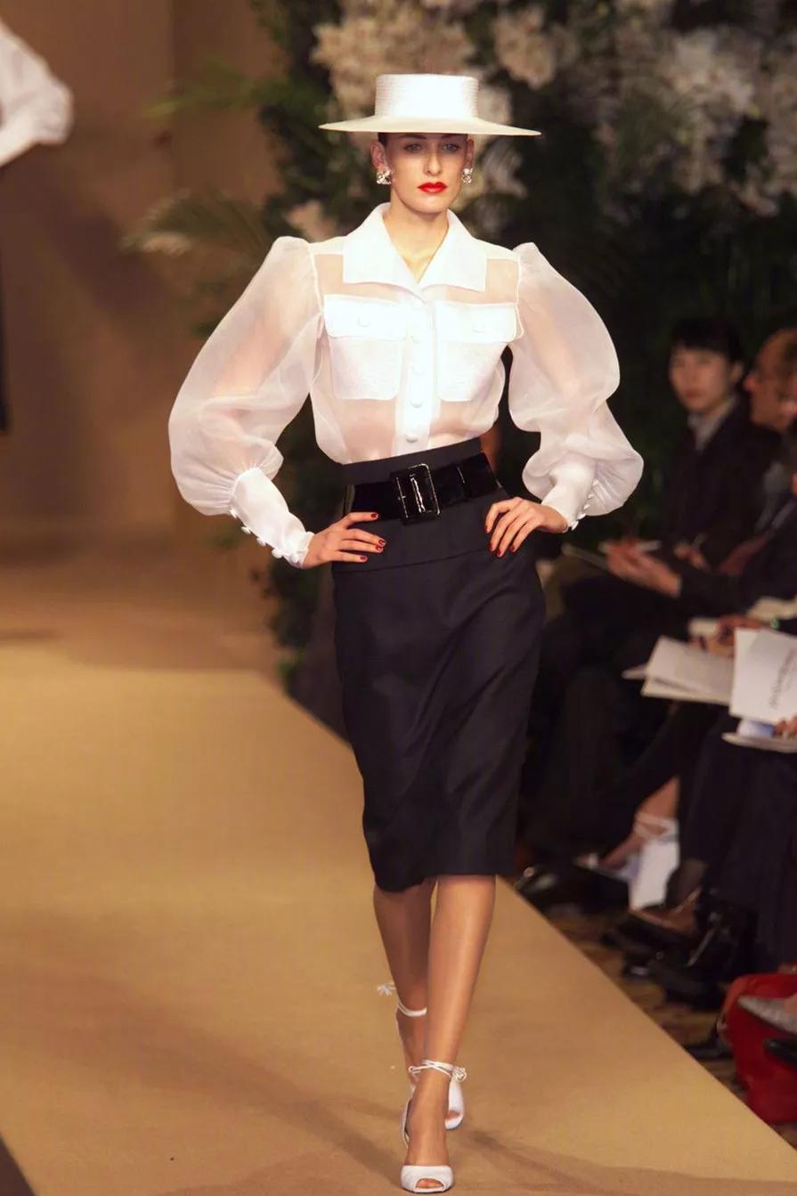 还在穿短袖吗,夏季法式泡泡袖怎么穿