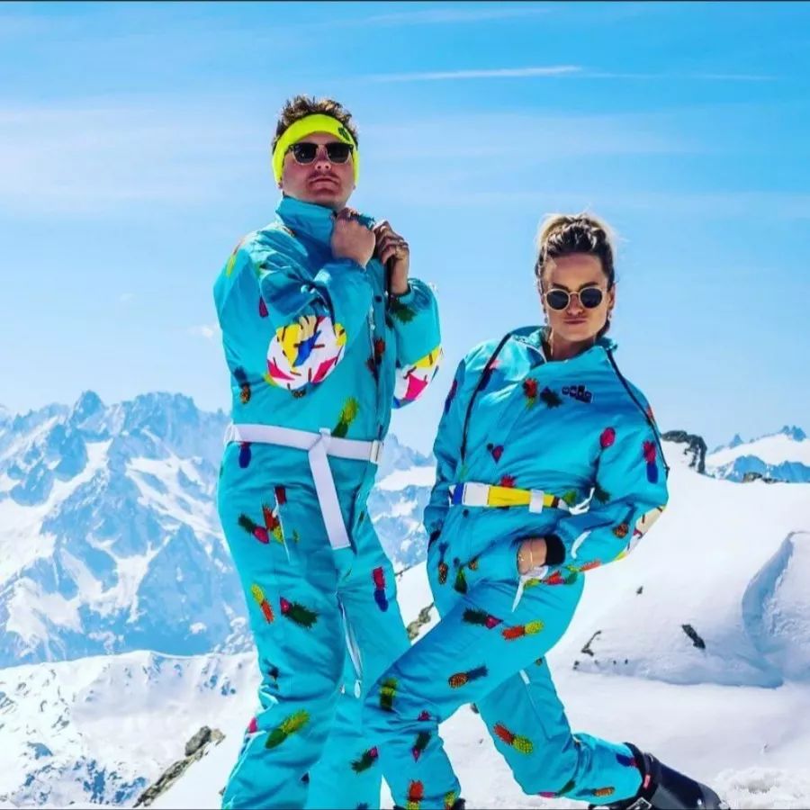 都穿什么牌子滑雪服,哪个牌子的滑雪服最好看