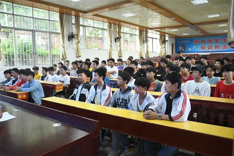 隆回华星职校,2015隆回华星职校