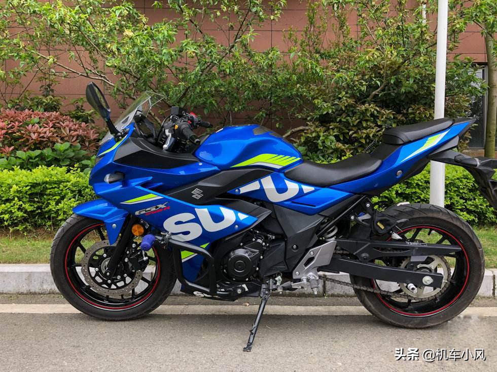 骑摩托车旅行选什么车,女生骑的摩托车该怎么选