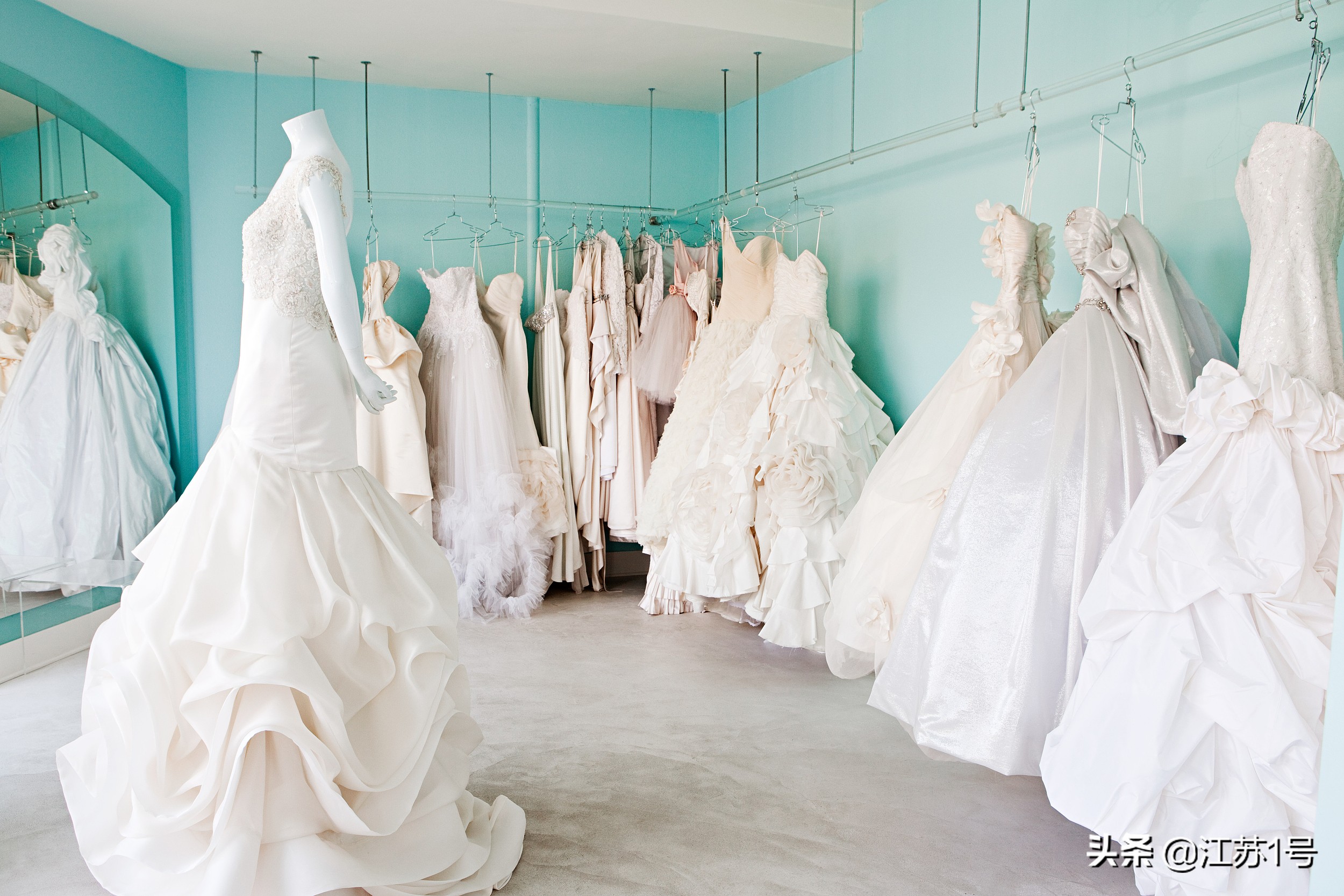 苏州买衣服逛的地方有哪些,去苏州必买的衣服