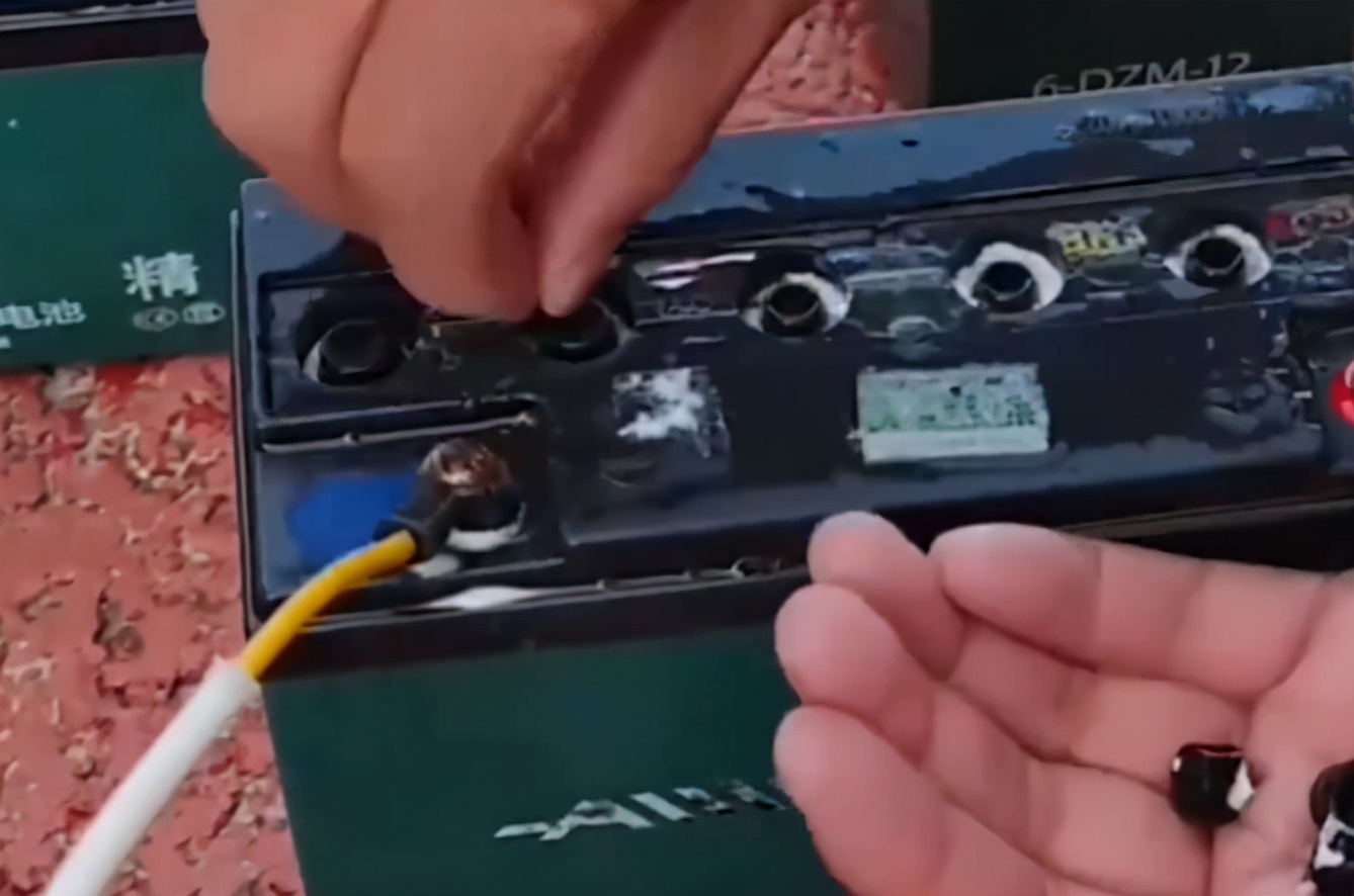 电动车水电瓶跑不远如何修复,电动车没劲跑不远怎么修复