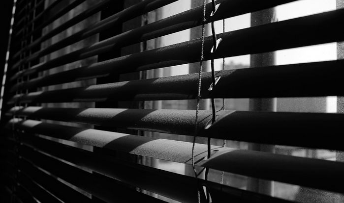 冬季吹空调感冒是风热还是风寒,冬季吹空调感冒属于风热还是风寒