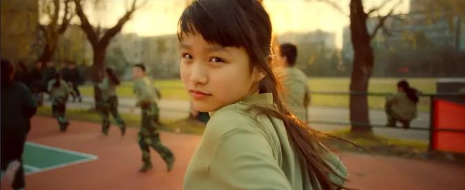 摘掉你的胸罩，让我看看你的人生，我们又何尝不是活成七月与安生