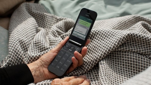 诺基亚翻盖手机怀旧经典全新,诺基亚重出手机