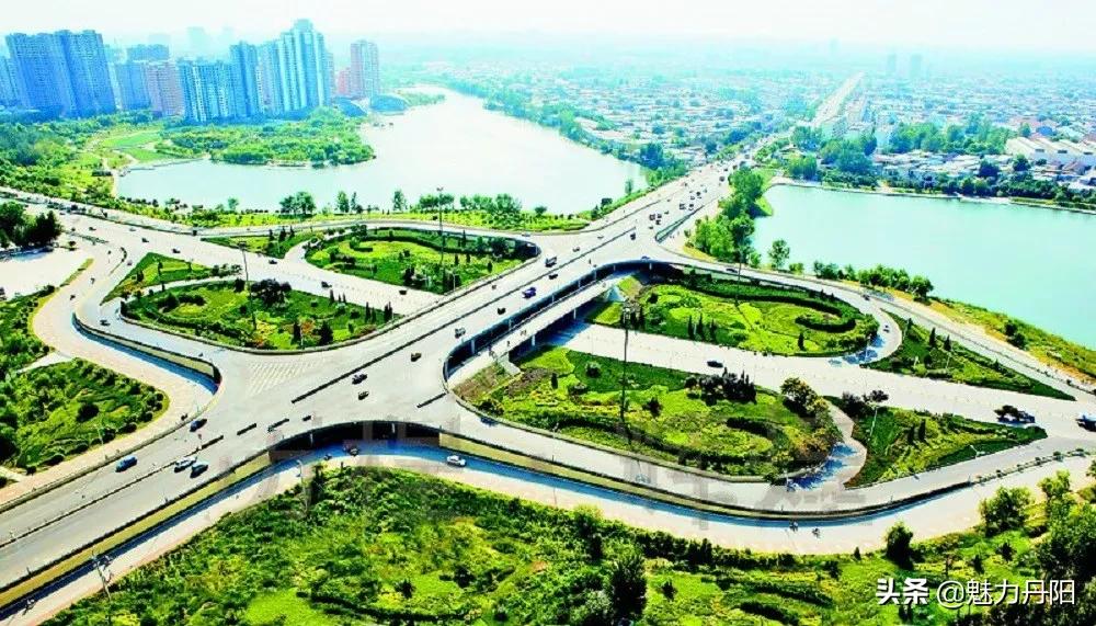 红旗飘扬春潮涌,专题片解说词——菏泽市开发区丹阳街道科学发展纪实