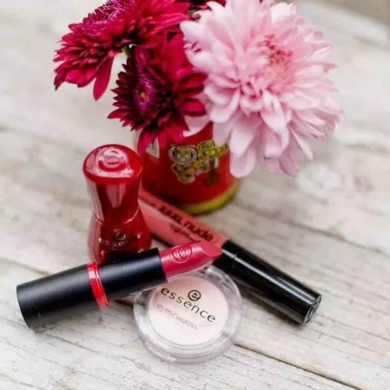 推荐一款不掉色又平价的口红,比较平价且好用的口红