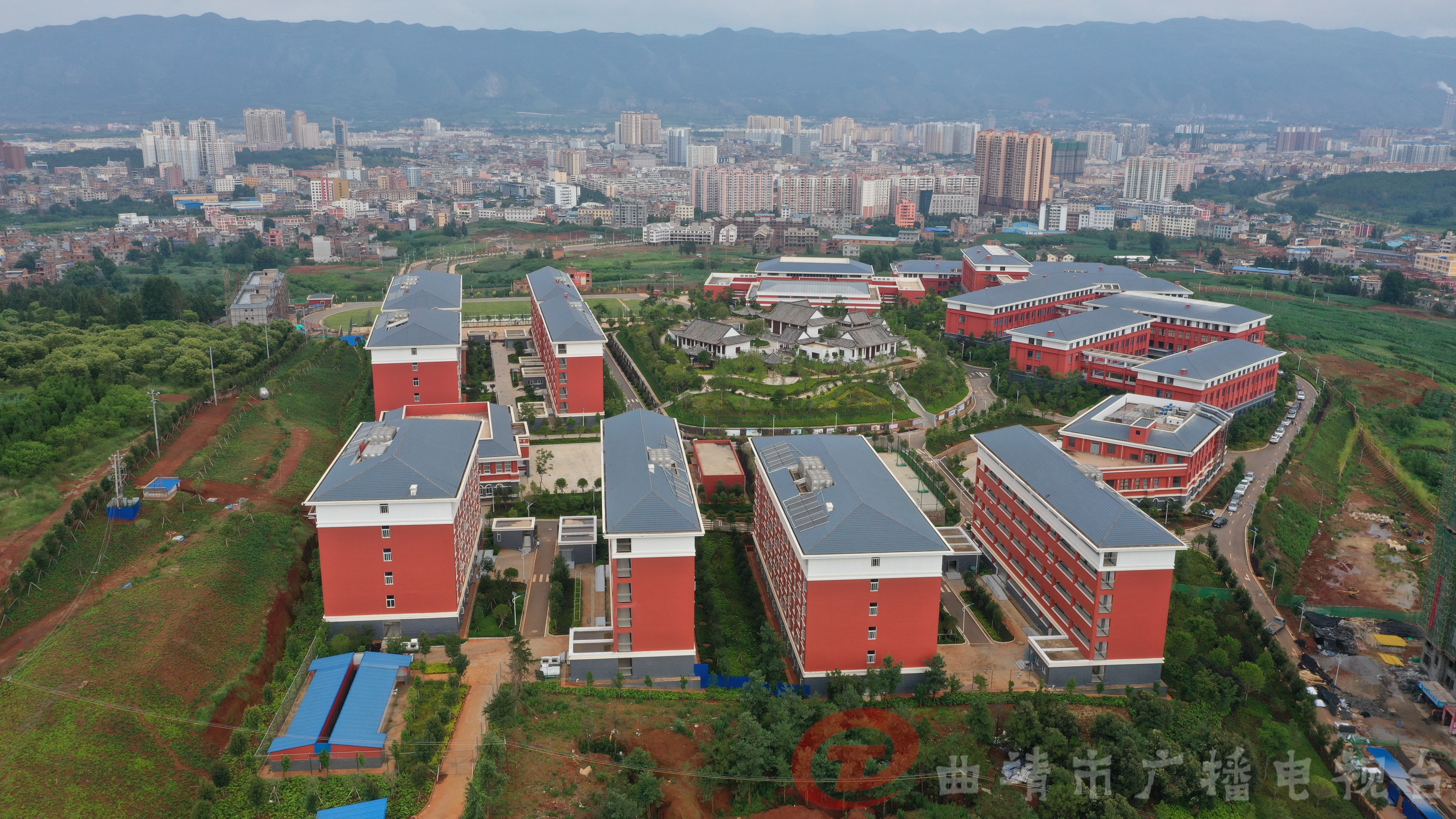 「开卷*会两**」曲靖市教体局：全力推进区域教育中心建设教育体育实现普惠优质发展