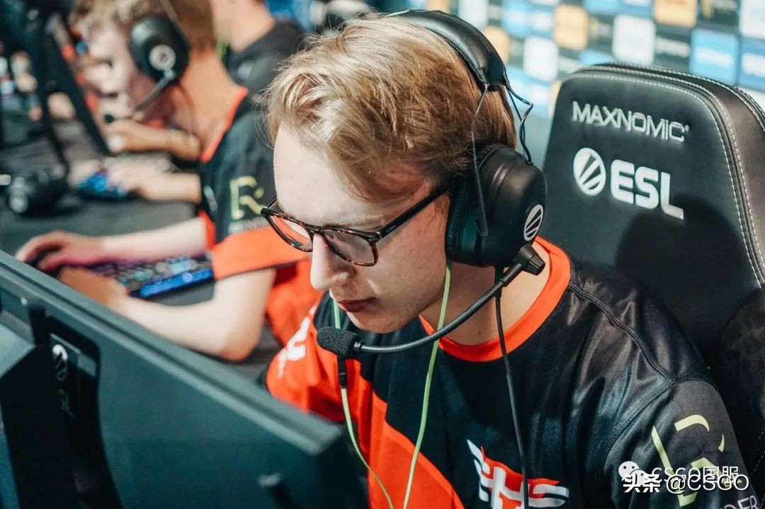 CSGO选手九月红黑榜：G2上榜三人，比NaVi和小蜜蜂加起来都多