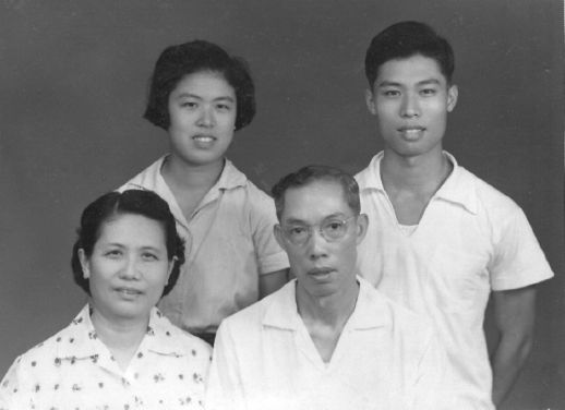 钟南山英语简介和事迹,钟南山英语事迹