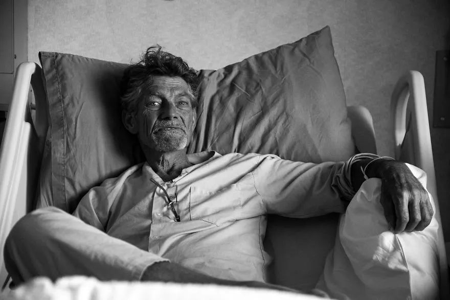 患癌父亲死亡真实案例,父亲患癌症离世也不知道真相