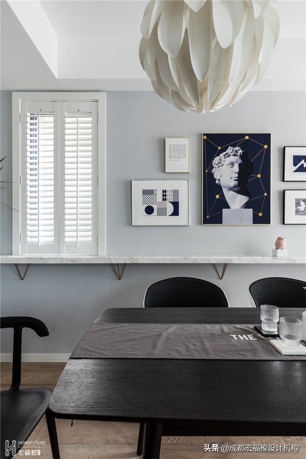 跃层意式极简风背景墙,北欧风电视背景墙小户型