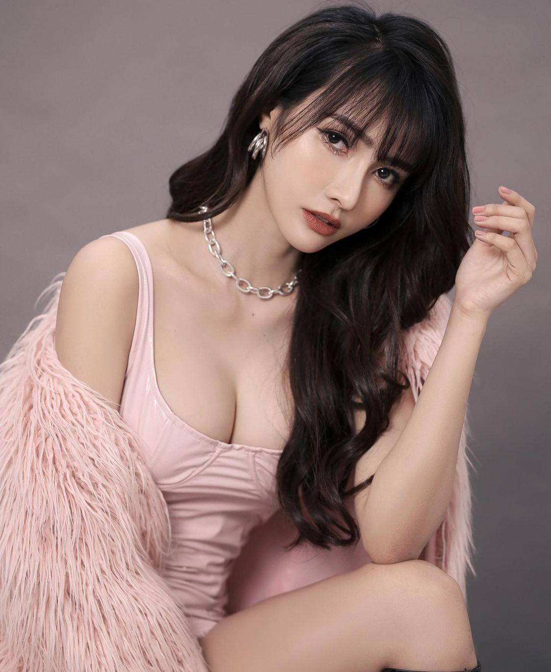 女dj跳舞名场面,女dj笑场