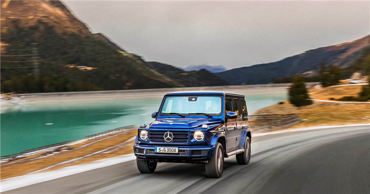 全新奔驰g350落地价,男人的梦想大气的奔驰amgg63