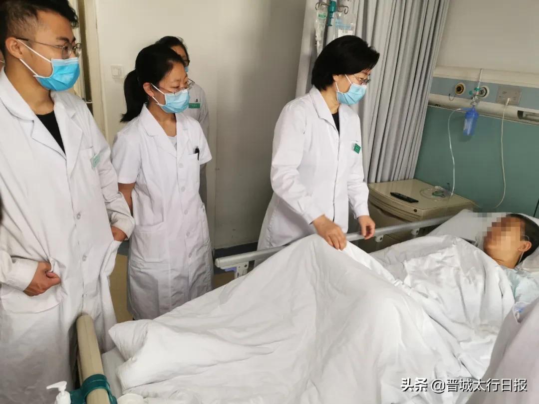 脐带脱垂，晋城大医院产科医生上演“生死时速”