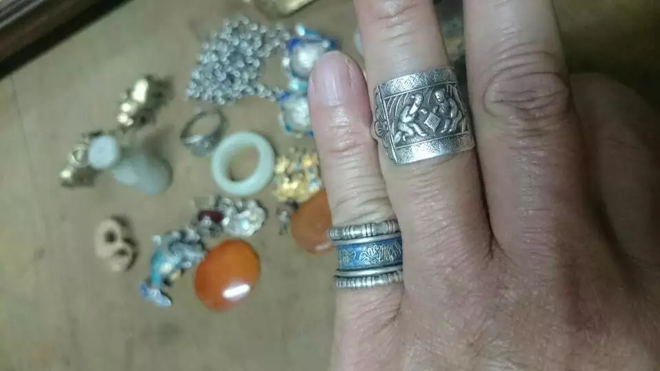 古代的戒指是什么样子的,古代的紫银戒指