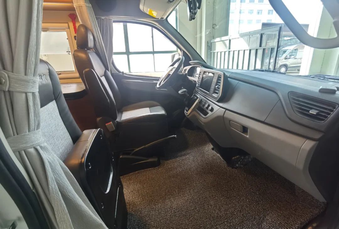 卫航v500有中门5座,卫航v570无中门2021款