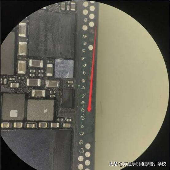 iPhoneX无触摸最后是这样不换件根治