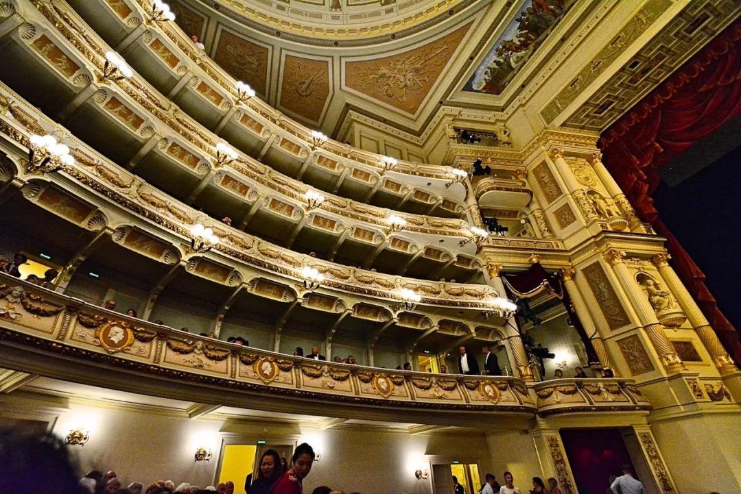 一个传奇的男人,一个传奇般的男人