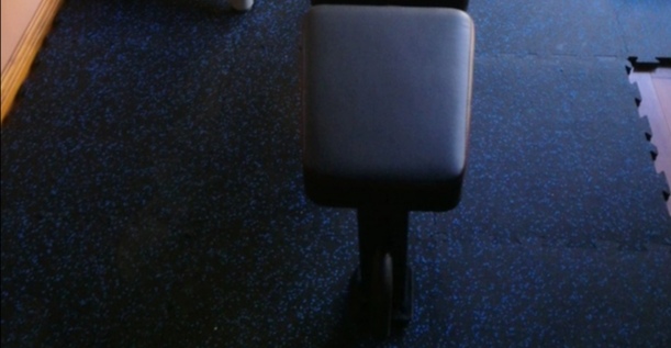 打造健身房地胶多少钱一平,成都健身房橡胶地垫