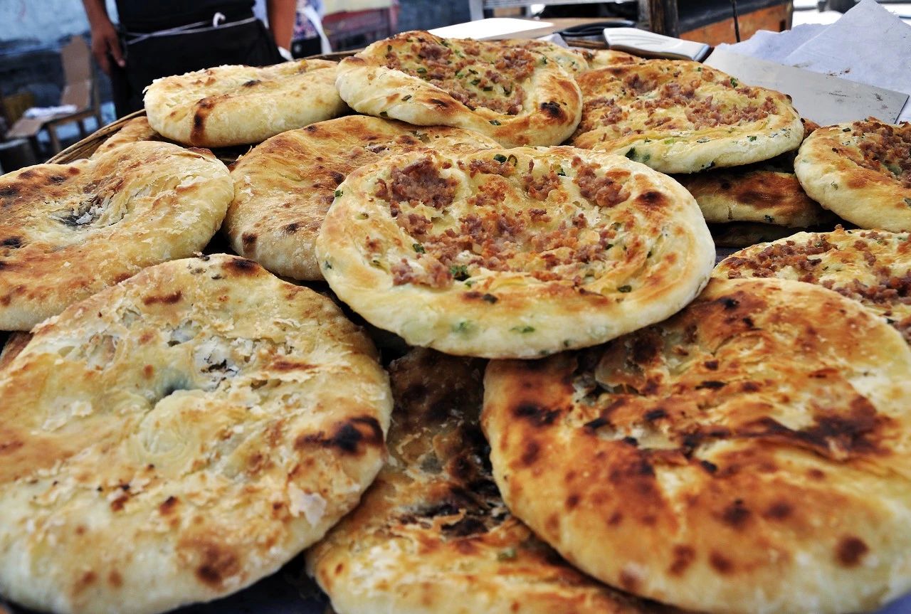 粑粑哪里特产最正宗最好吃,中国到底哪里的米粉最好吃