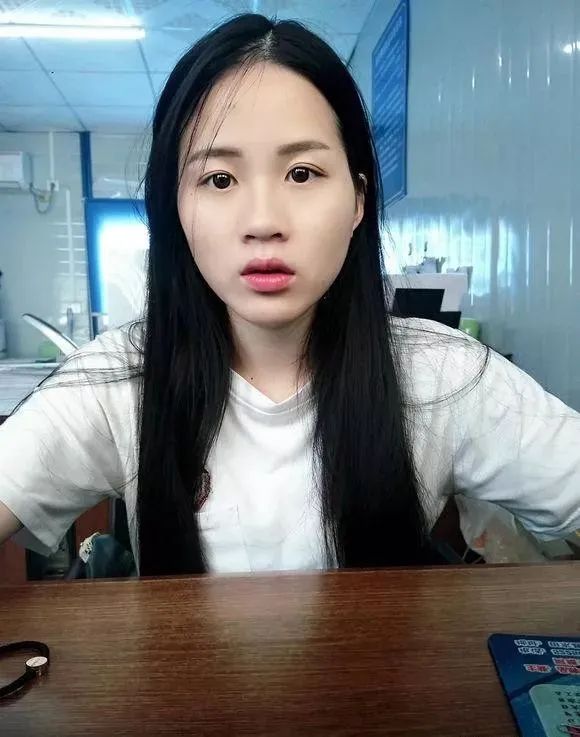 90后工地美女工人,女生工地做什么有5000工资