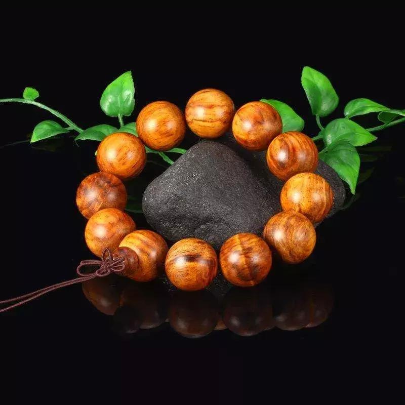 猪年合适带什么珠宝,狗年今年佩戴什么手串