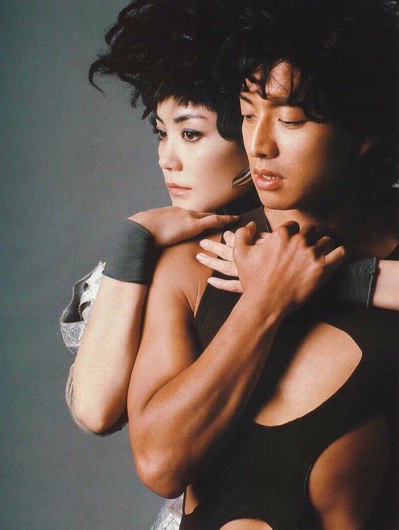 50岁的王菲依然是少女模样,王菲年轻时的颜值巅峰壁纸